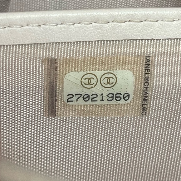 CHANEL Pink/gold Tweed Deauville Zippy Wallet with Gold Hardware - Picture 14 of 16